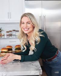 Angela Liddon